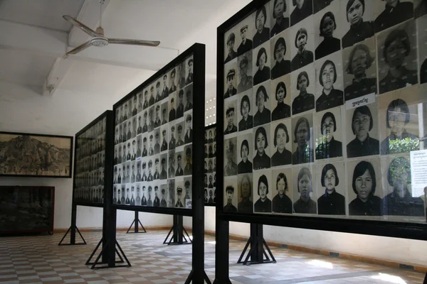 Tuol sleng museum (s21 fängelse), phnom penh, Kambodja — Stockfoto