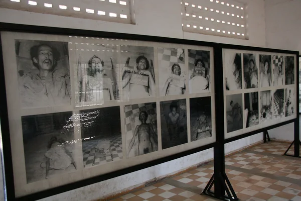 Museu de Tuol sleng (s21 prisão), phnom penh, Camboja — Stockfoto