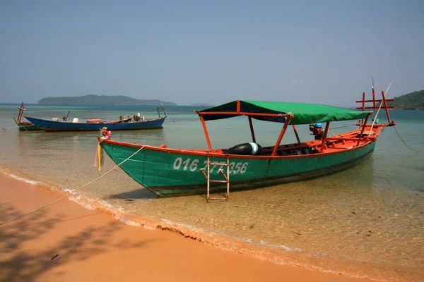 ボート - シアヌークビル、カンボジアの釣り — ストック写真