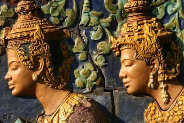 Skulptur - wat phnom, phnom penh, Kambodja Stockbild