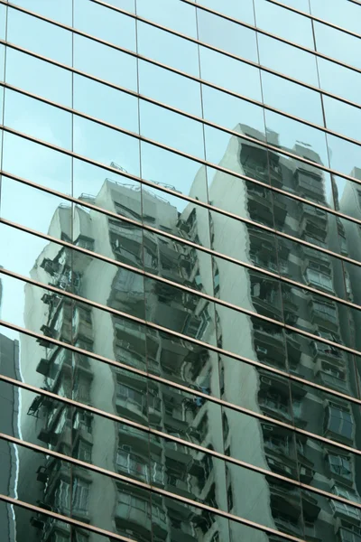 반사-Hong Kong 도시, 아시아 건물 — 스톡 사진