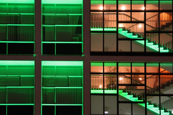Edificio colorido - Ciudad de Hong Kong, Asia — Foto de Stock