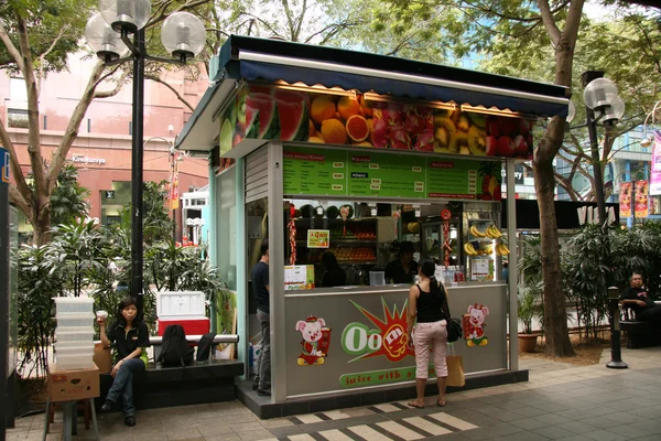 Вуличних продавців - вулиці Орчард роуд, Сінгапур — стокове фото
