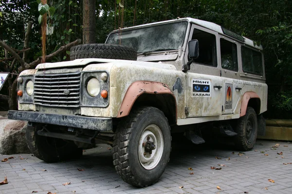 Safari jeep - Singapur Hayvanat Bahçesi, Singapur — Stok fotoğraf
