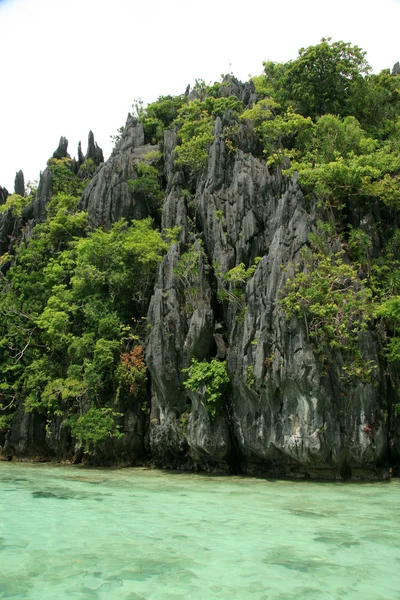 Paradise Lagoon in, Philippines — стоковое фото