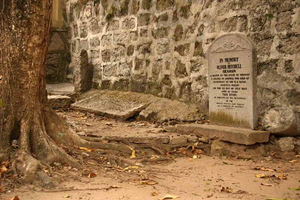 Pietra tombale Cappella protestante e cimitero, Macao — Foto Stock