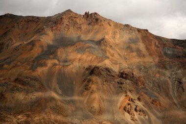 Manali Dağları 'ndan Leh, Hindistan' a geçmek.