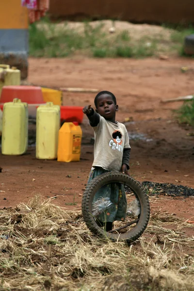 Miasta slumsów w Kampali - uganda, Afryka — Zdjęcie stockowe