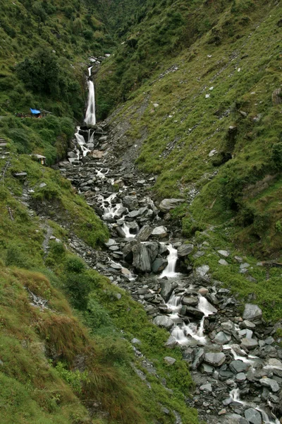 Cascata del Bhagsu, India — Foto Stock