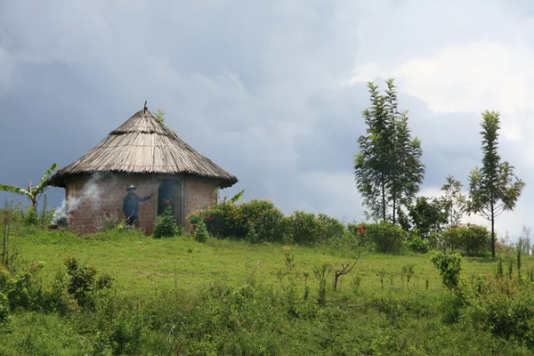 Holzhütte - bunyoni see - uganda, afrika — Stockfoto