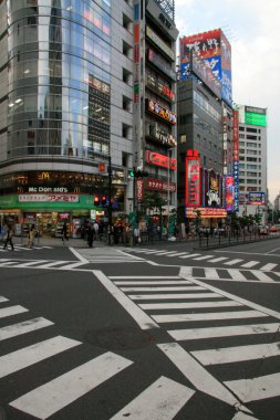 Zebra geçiş - shinjuku, tokyo, Japonya