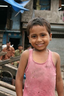 sevimli çocuk - gecekondu bombaby, mumbai, Hindistan