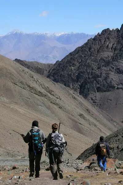 Góry wznoszenia stok kangri (6, 150m - 20, 080 metrów), Indie — Zdjęcie stockowe