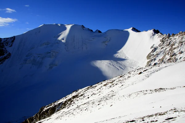 Szczyty górskie - Himalaje, Indie — Zdjęcie stockowe