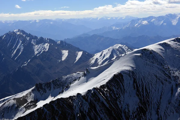 Szczyty górskie - Himalaje, Indie — Zdjęcie stockowe