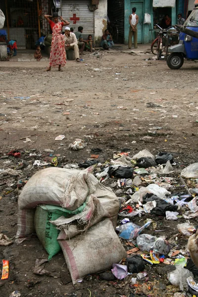 Sloppenwijken in bombaby, mumbai, india — Stockfoto