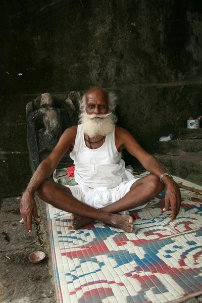 Προσκυνητής - δεξαμενή banaganga, mumbai, Ινδία — Φωτογραφία Αρχείου