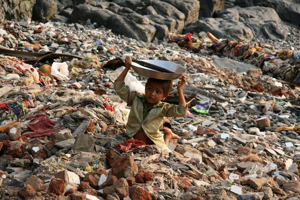 sokak çocukları - banganga Köyü, mumbai, Hindistan