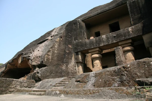 仏教石窟 - サンジャイ ガンジー国立公園ムンバイ、インド — ストック写真