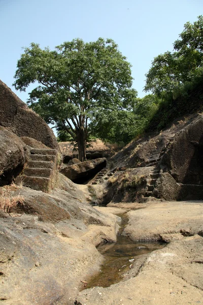 佛教洞穴-桑杰甘地 n.p.孟买，印度 — 图库照片