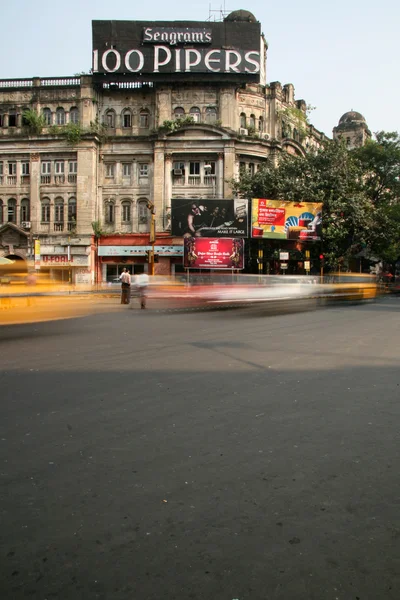Gele taxi's - park straat, kolkata, india — Stockfoto