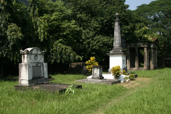 Парк вулиці кладовища, Колката, Індія — стокове фото