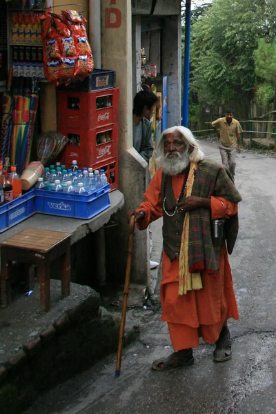 Vecchio religioso - Mcleod Ganj, India — Foto Stock