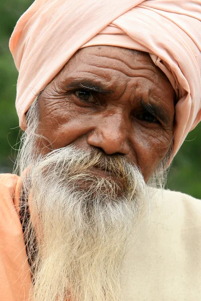 Stary człowiek religijny - mcleod ganj, Indie — Zdjęcie stockowe