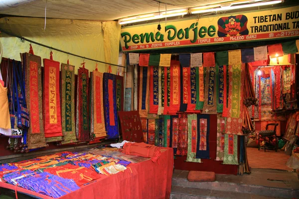 Loja de roupas - Mcleod Ganj, Índia — Fotografia de Stock