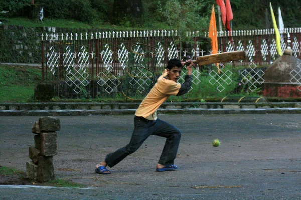 年轻板球印度 — 图库照片