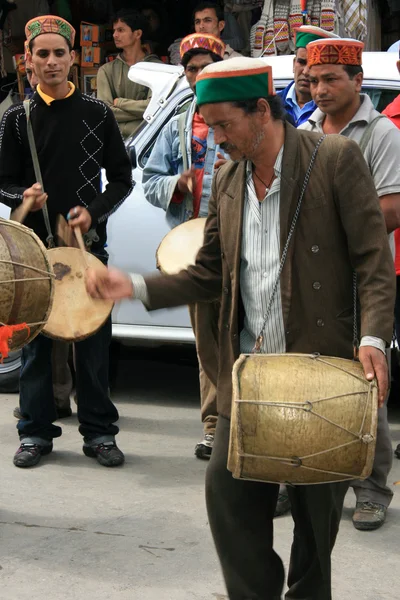 Performance traditionnelle - Vashisht, Inde — Photo