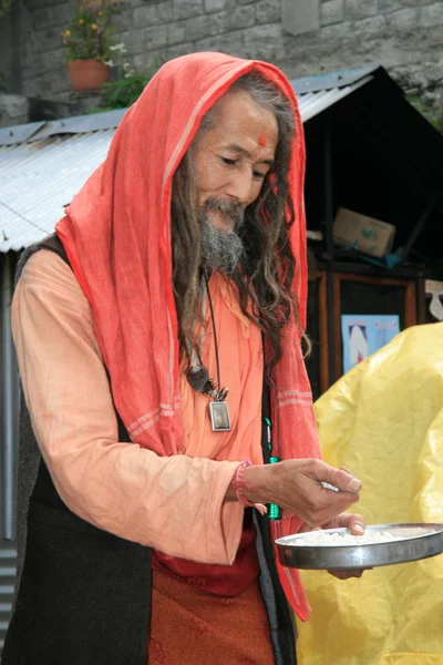 이런 남자-Vashisht 사원, 인도 — 스톡 사진