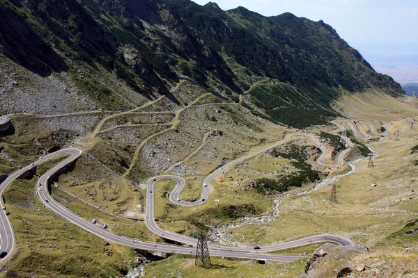 La carretera de Transfagarasan en las montañas de Fagaras, Rumania — Foto de Stock