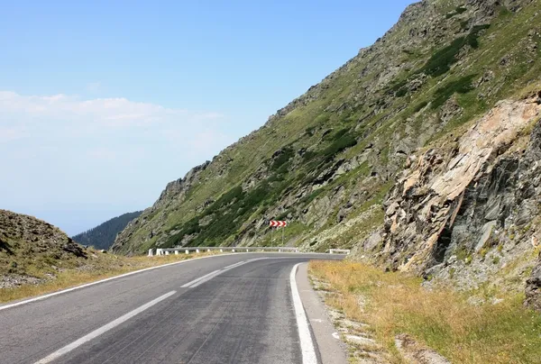 Scena z trudnej drodze transfagarasan, Rumunia — Zdjęcie stockowe