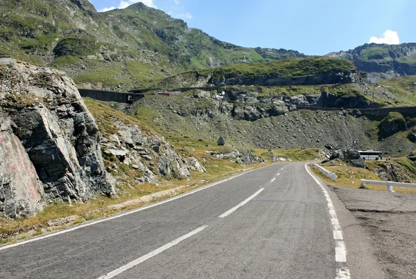 Escena de la difícil carretera de Transfagarasan, Rumania — Foto de Stock