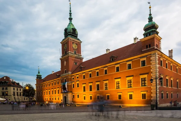 Königsschloss in Warschau bei Nacht — Stockfoto