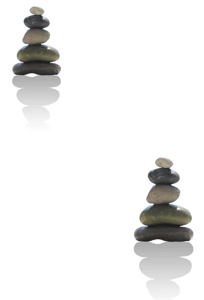 A pilha de pedras de seixo no conceito zen — Fotografia de Stock