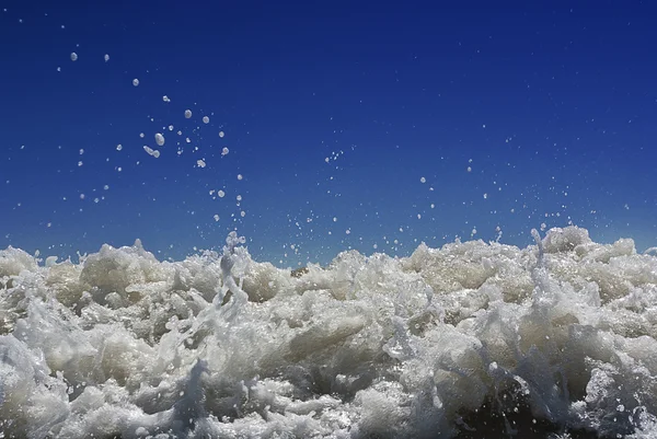 Köpük dalgalar — Stok fotoğraf