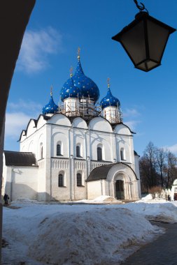 Katedral karşı mavi gökyüzü background.suzdal, Rusya Federasyonu