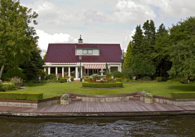 Kanal yakın Charming house