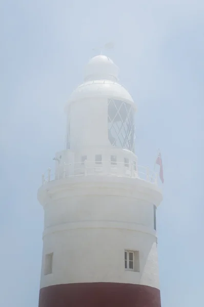 Гибралтарский маяк в тумане — стоковое фото