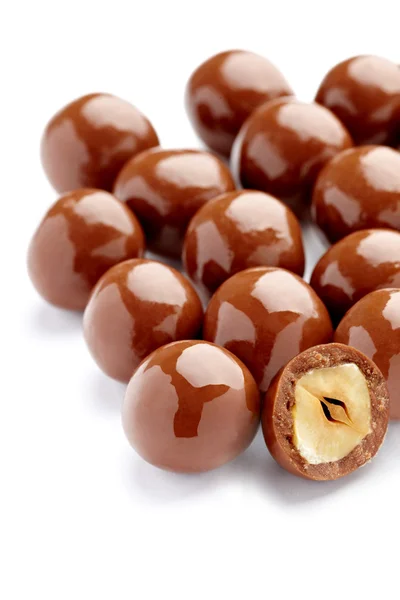 Permen coklat dengan kacang bonbon manis — Stok Foto