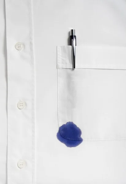 Белая рубашка — стоковое фото