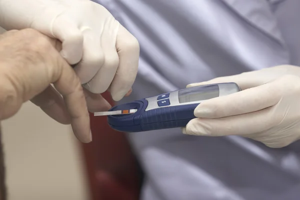 Лабораторний аналіз крові діабет медицини — стокове фото