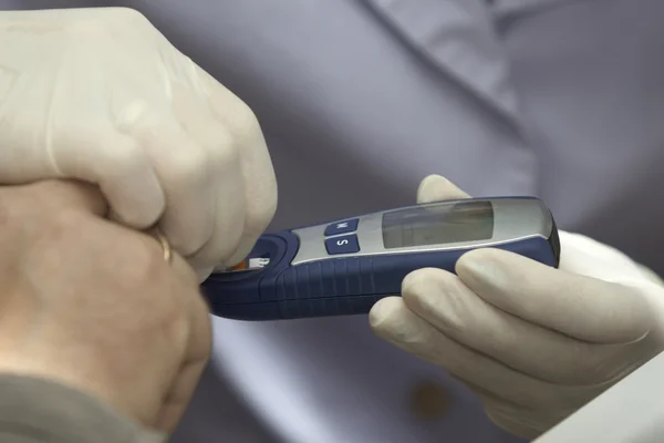 Лабораторний аналіз крові діабет медицини — стокове фото