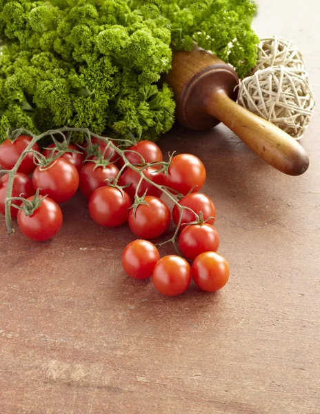 Domates maydanoz yemek sebze vejetaryen yemek — Stok fotoğraf