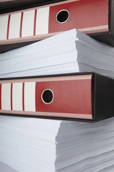 Empilhamento de documentos documentos registrar arquivos escritório negócio — Fotografia de Stock