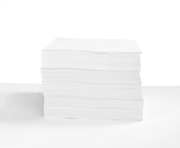 Стек паперових документів офісний бізнес — стокове фото