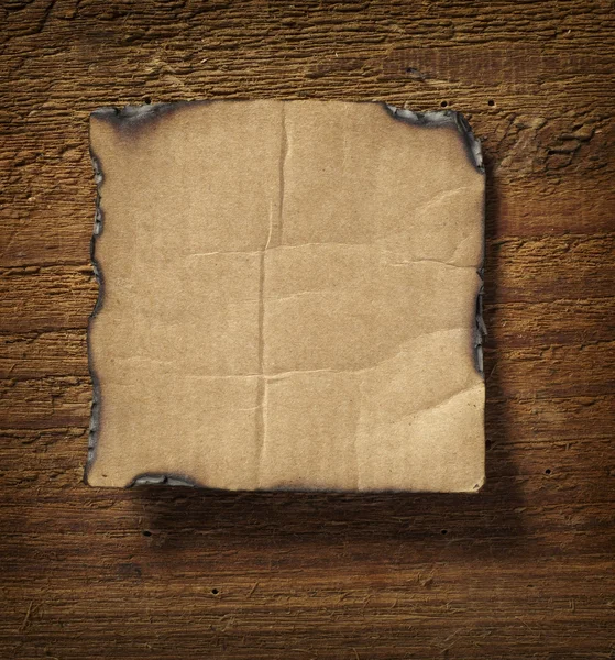 木製の壁のビジネスでメモ用紙 — ストック写真