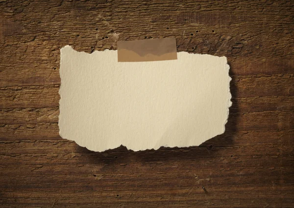 Papel de nota no negócio de parede de madeira — Fotografia de Stock